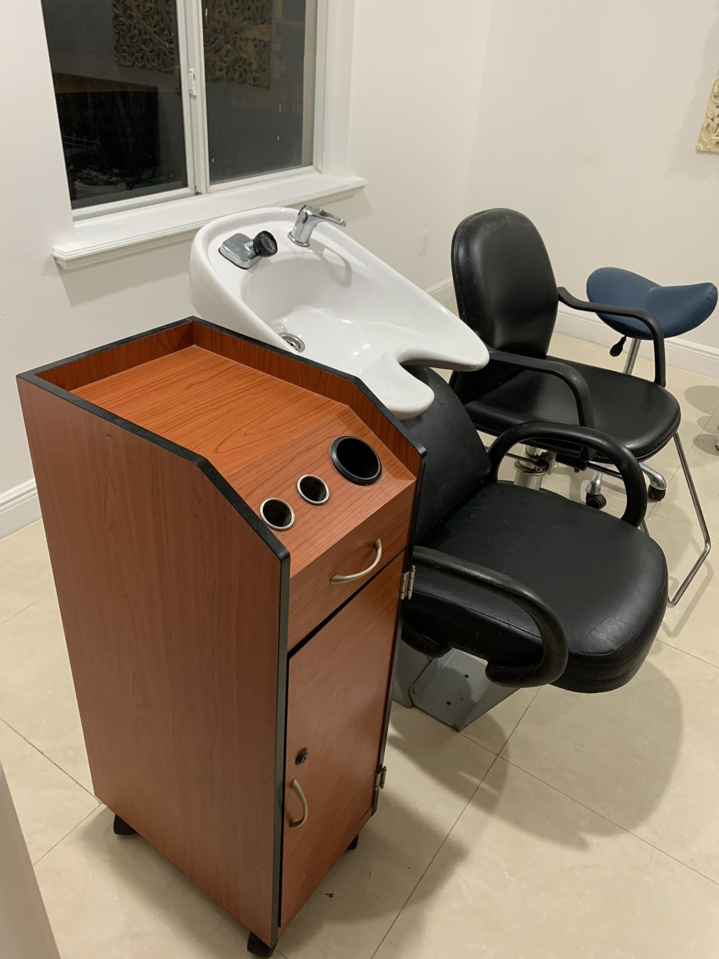 Beauty Salon Furniture