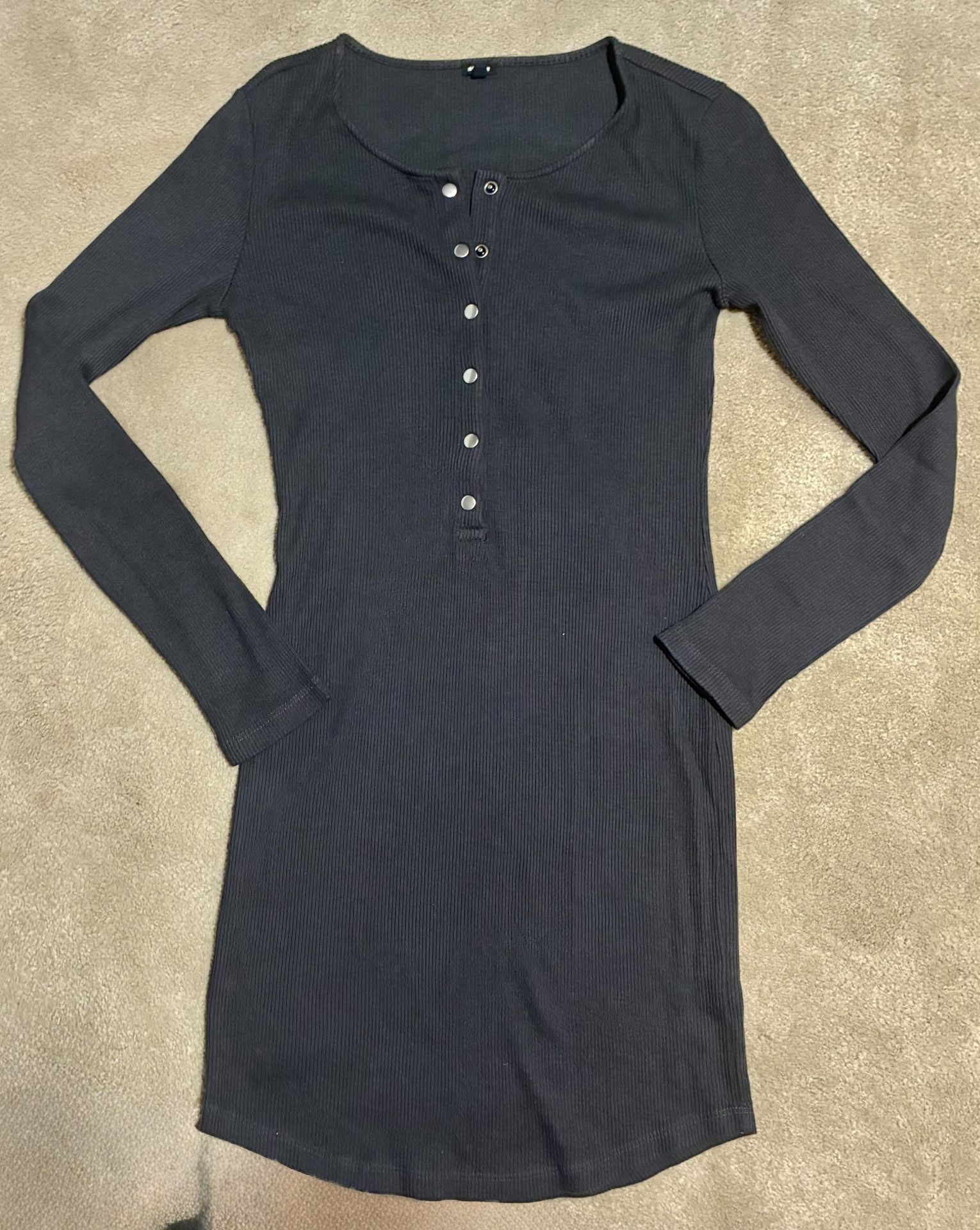 Monrow Ribbed Knit Long Sleeve Bodycon Midi Length