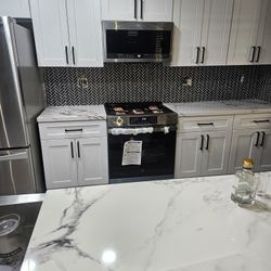 Solid Wood Cabinets And Counter Tops