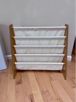 Kids / Toddler Sling 4-Tier Bookshelf