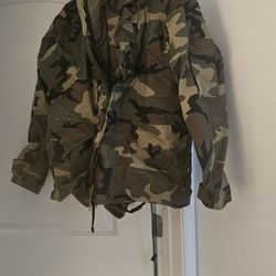 CAMOUFLAGE PARKA