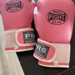 Pro Boxing Gloves 