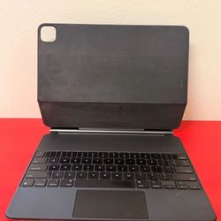 Apple Magic KEYBOARD for iPad Pro (12.9-inch) (6th Generation) 