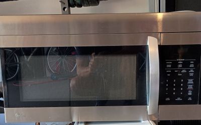 Under the counter microwave