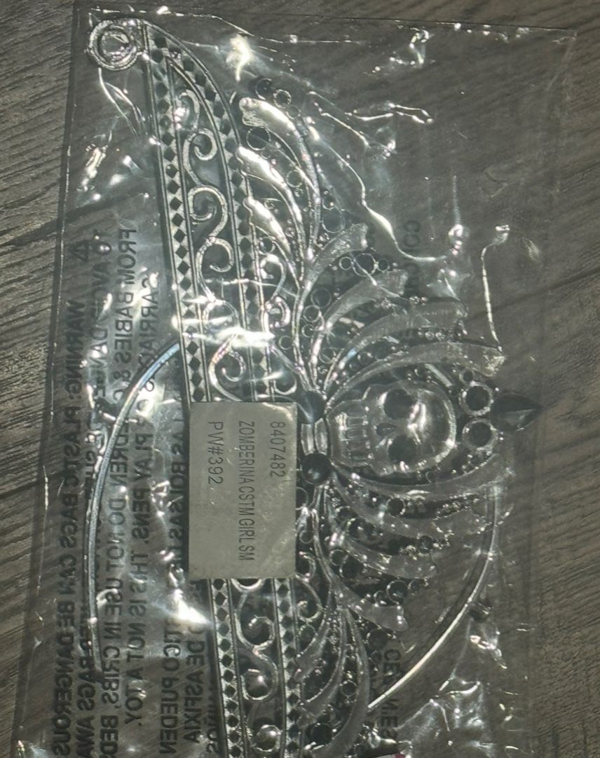 New In Packaging Halloween Crown