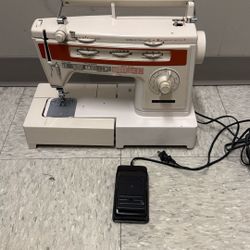Nelco Sewing Machine 