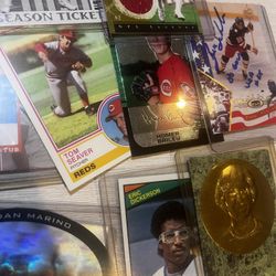 Lots Of Amazing Cards!!!!! Some Autographed!