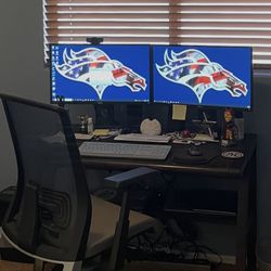 Desk And Chair 