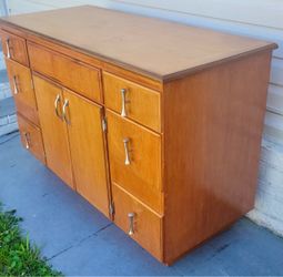 Wooden dresser or sideboard L52xD22xH35”