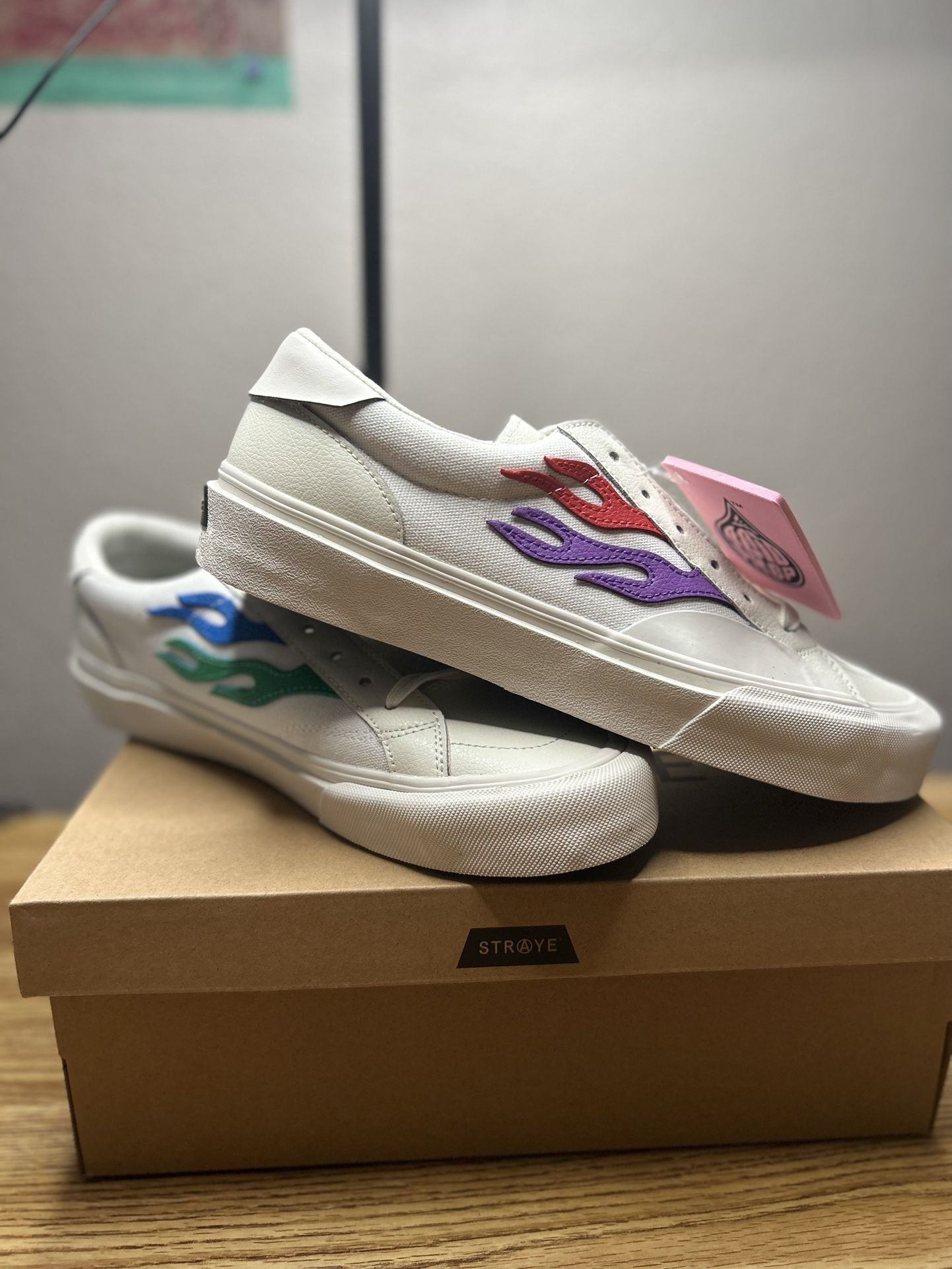 STRAYE logan flame crème rainbow men’s 11