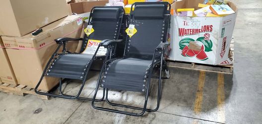 Zero Gravity Folding Lounge Chairs (2)