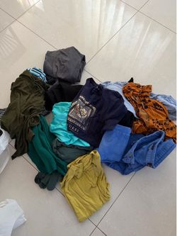Women’s clothes free pick up