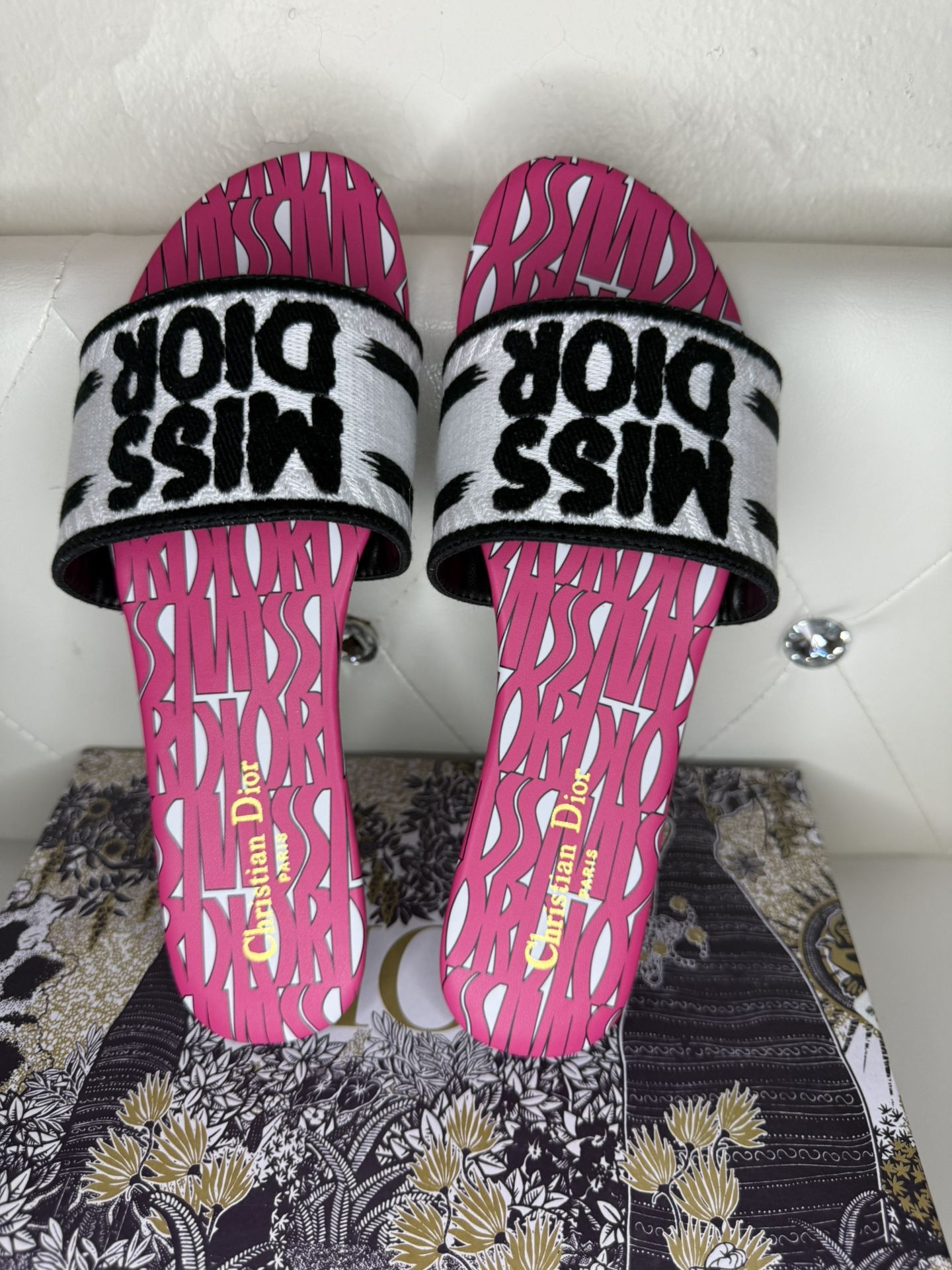 Summer Slipper Size US 8.5