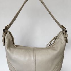 Coach Ivory Pebbled Leather Shoulder Bag Hobo Purse G04S-9464 w/ Dust Bag