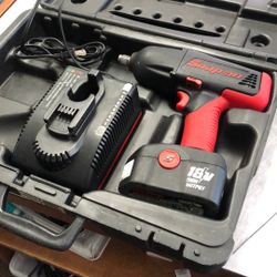 96091 Snap On CT4850 18v NiCad 1/2” Impact Wrench W/ 2.5ah Battery & Charger In Hard Carry Case 593928