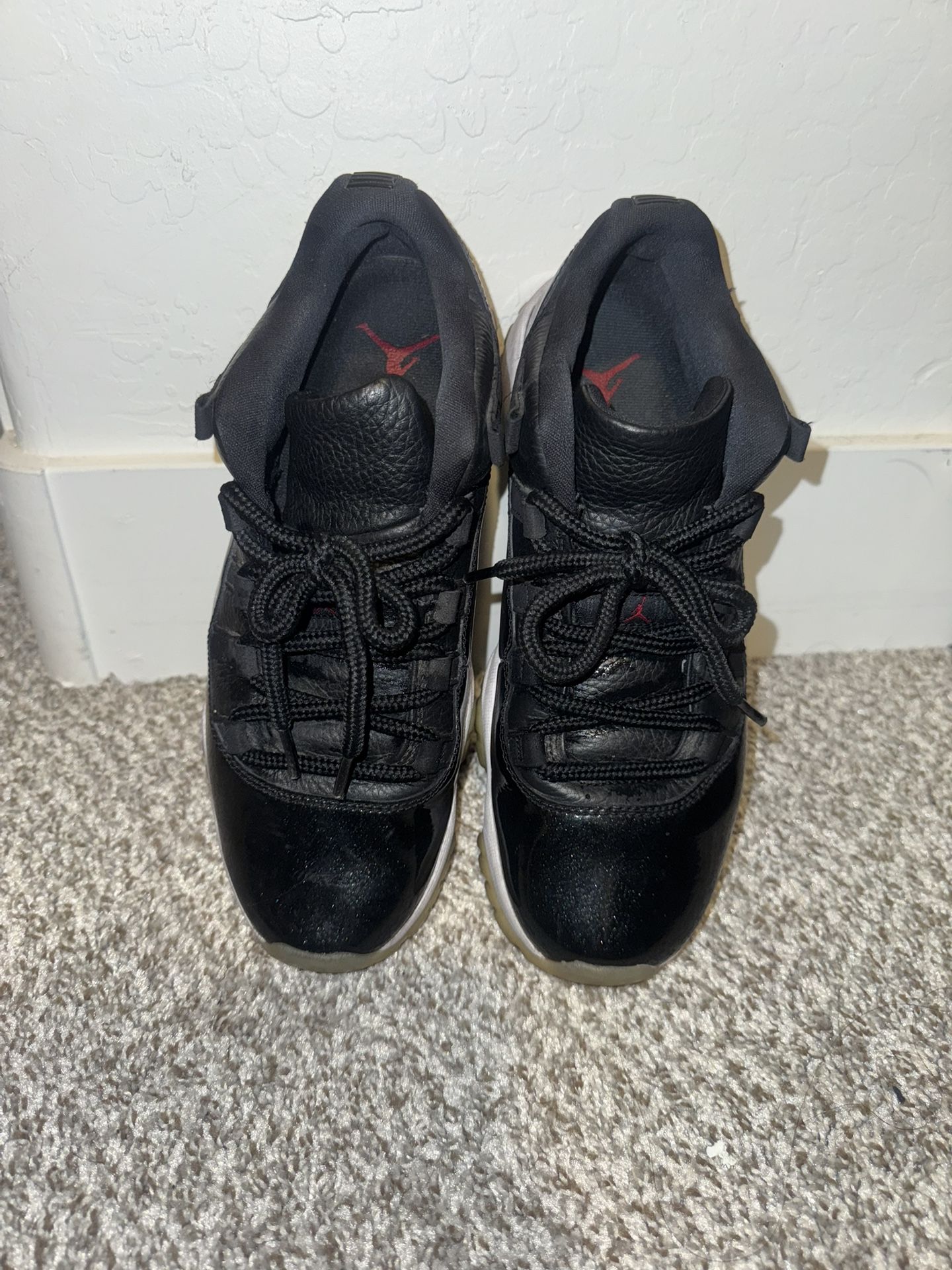 Jordan 11 retro low 72-10 men's size 9.5 /Jordan 11 retro low barons size 9.5