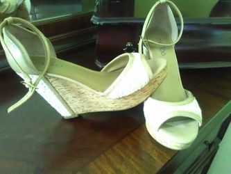 Wedge shoes size 8