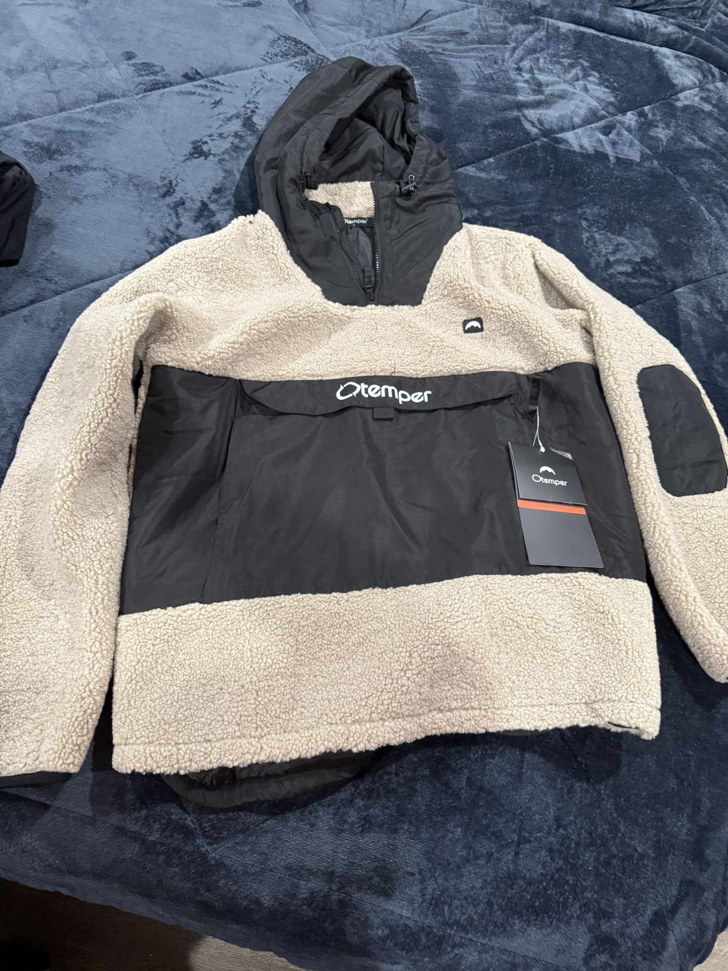 Otemper hoodie jacket size L