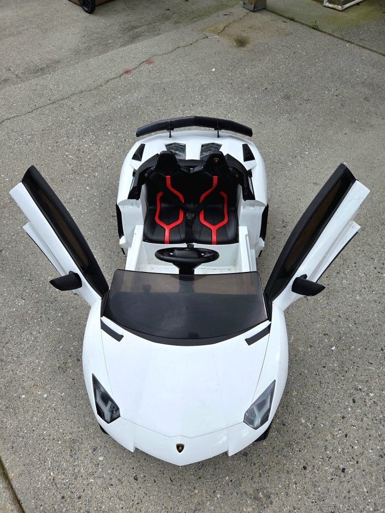 Kids Lamborghini Ride On Car - Fair Confirmation $50 OBO