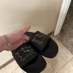 Burberry EKD Motif Slides