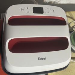 Cricut EasyPress 2 Heat Press