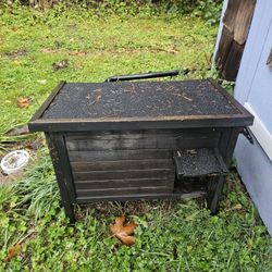 Outdoor Animal Shelter 