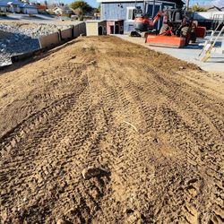 Dump Trailer/Tractor 