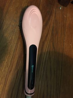 Brush straightener