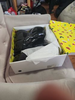 PICK UP ONLY NEVER WORN THIGH HIGH BOOTS