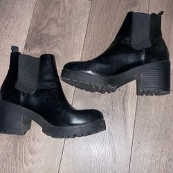Black Leather Chunky Heel Boots 