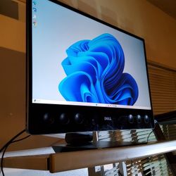 Dell XPS One 7760 Gaming Pc. 27Inch. Touchscreen, Intel-i7-3.60GHz-CPU. 24GB Ram, 1TB SSD Drive, GPU: Radeon R9