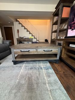4 Drawer Cocktail Table