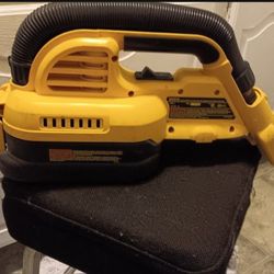 DEWALT DCV517N XR Wet & Dry Vacuum