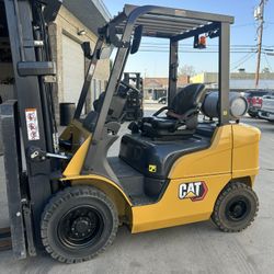 Forklift 