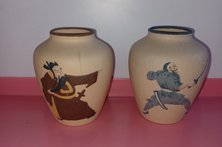 Vintage, Small Pittery Asian Vases