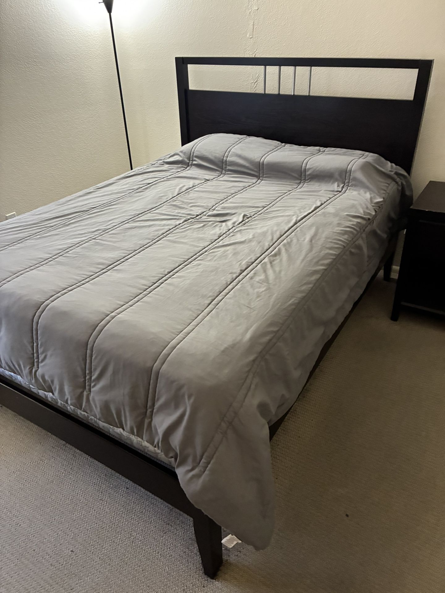 Only $200 For Bed, Dresser, And Nightstand 