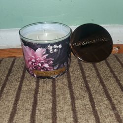 Scented Candle Blush Amber & Peony