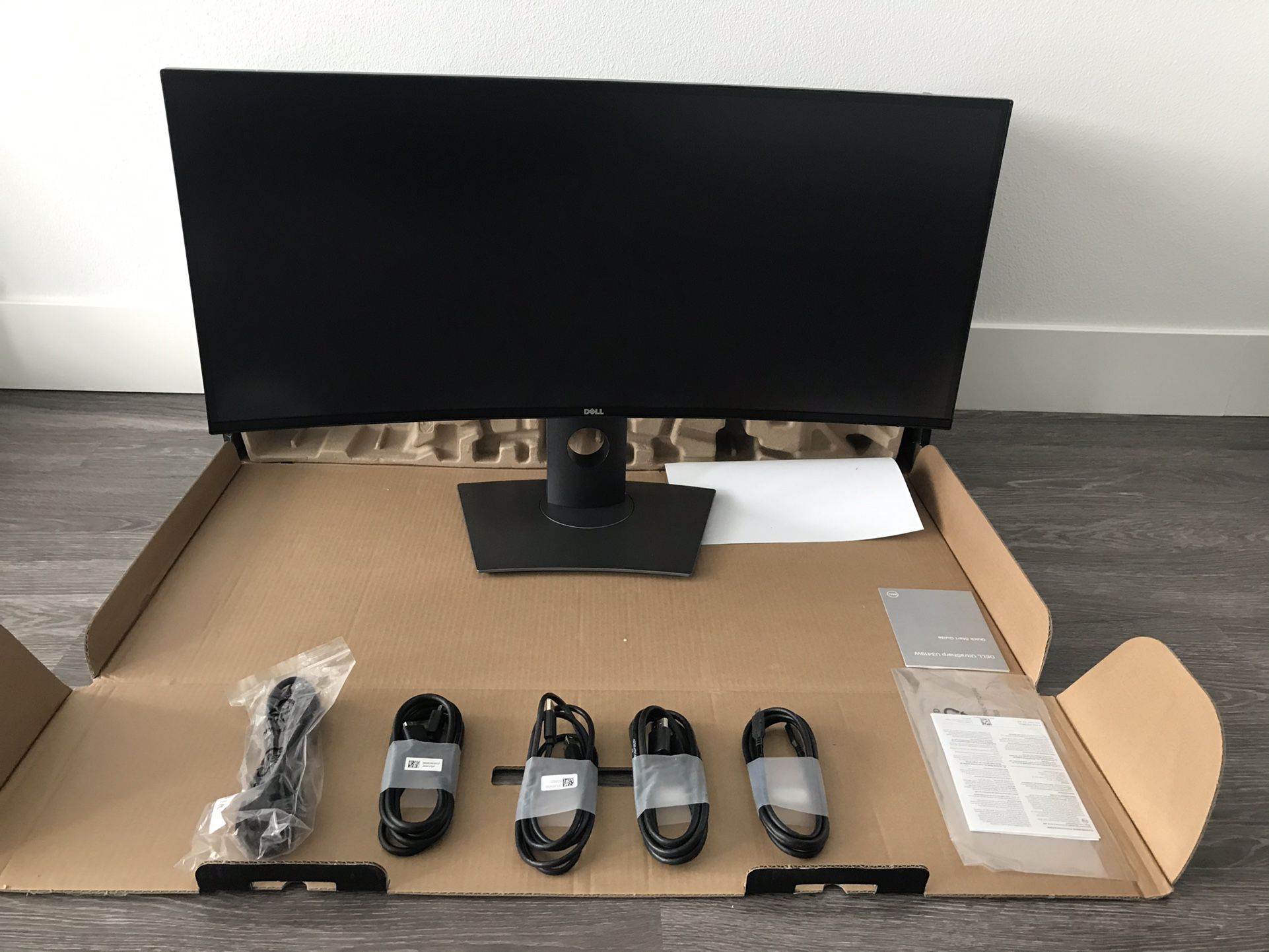 Dell 34” Curved Monitor