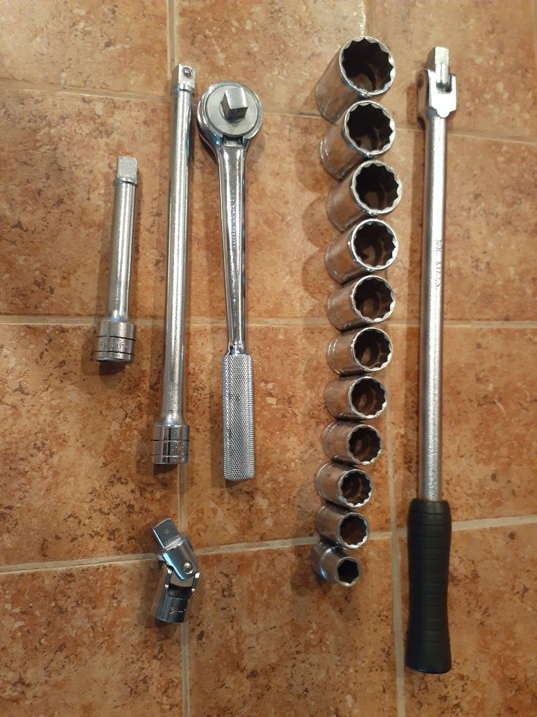 S K 1/2 Inch Ratchet Set