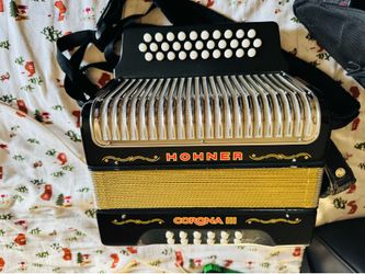 🪗 Hohner Corona III A/D/G – ¡Excelente condición! 🔥