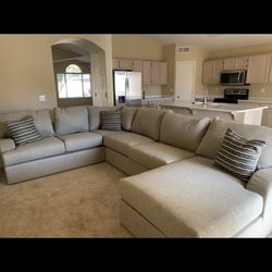 Living Spaces Sectional Couch $550 OBO