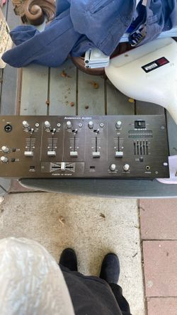 American Audio. Mixer