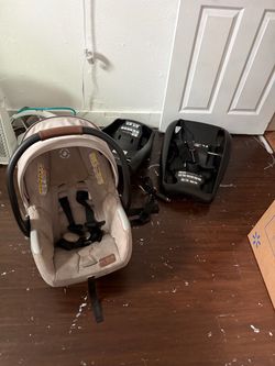 Car seat with 2 bases