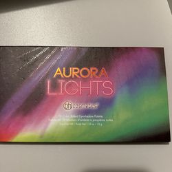 Aurora lights eyeshadow 