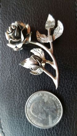 925 Sterling silver Brooch 10.47 gramm totall weight