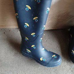 Rain Boots Size 10