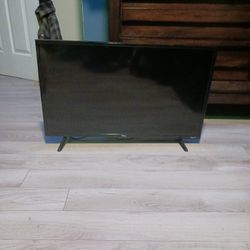 32' TCL ROKU TV