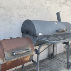 BBQ Pit Smoker