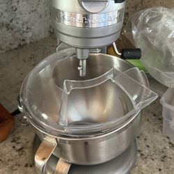 KitchenAid 7 Quart Bowl Lift Up stand mixer