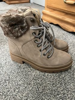Boots Women’s $30 OBO